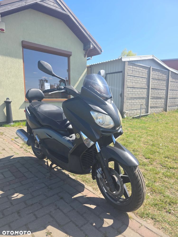 Yamaha X-max - 1