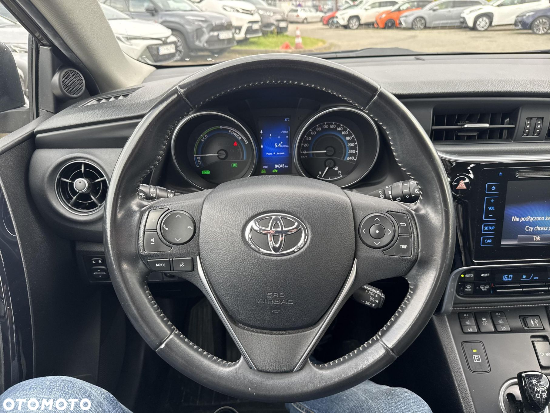 Toyota Auris - 12