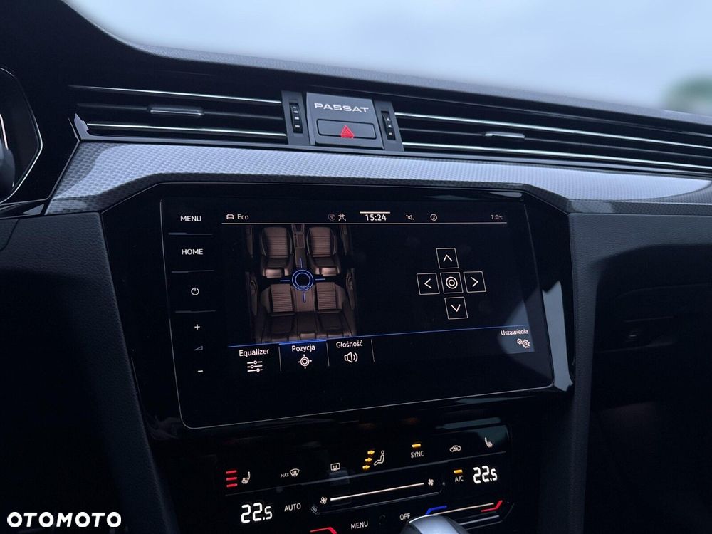 Volkswagen Passat - 24