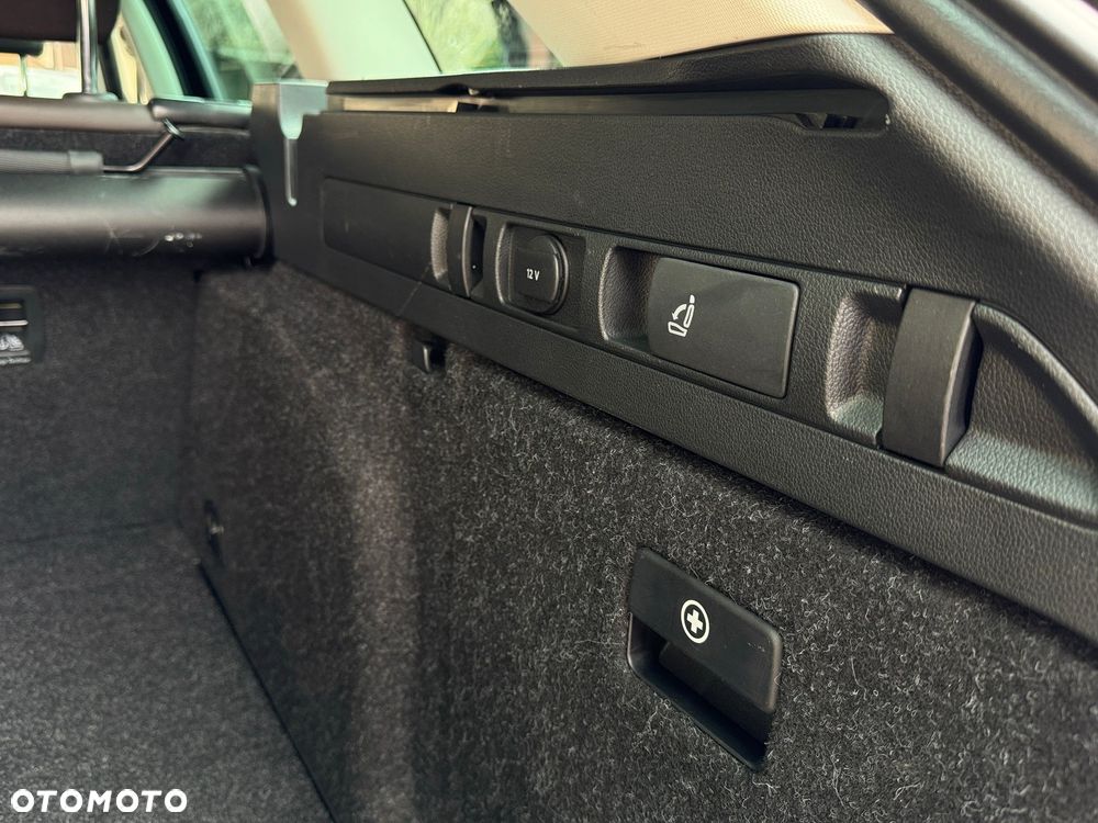 Skoda Superb 2.0 TDI 4x4 DSG L&K - 9