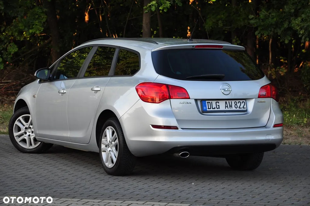 Opel Astra 1.4 Turbo Sports Tourer - 9