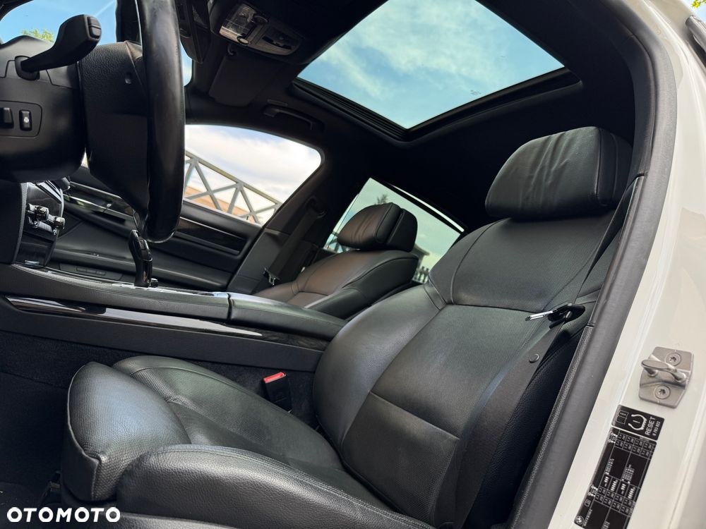 BMW Seria 7 - 15