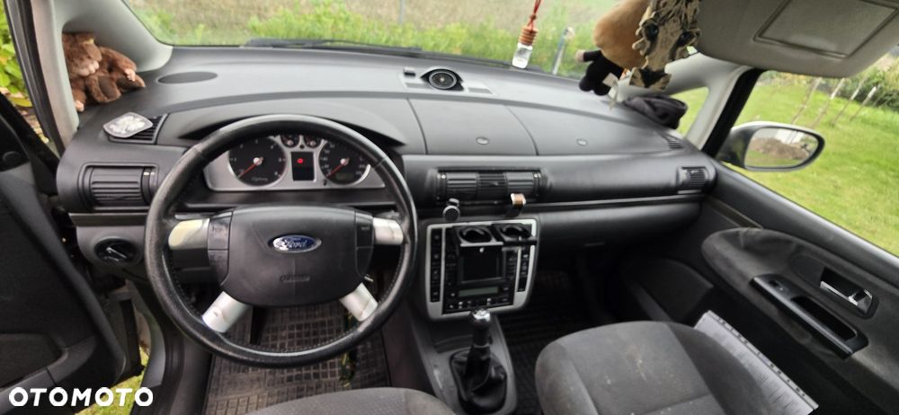 Ford Galaxy - 7