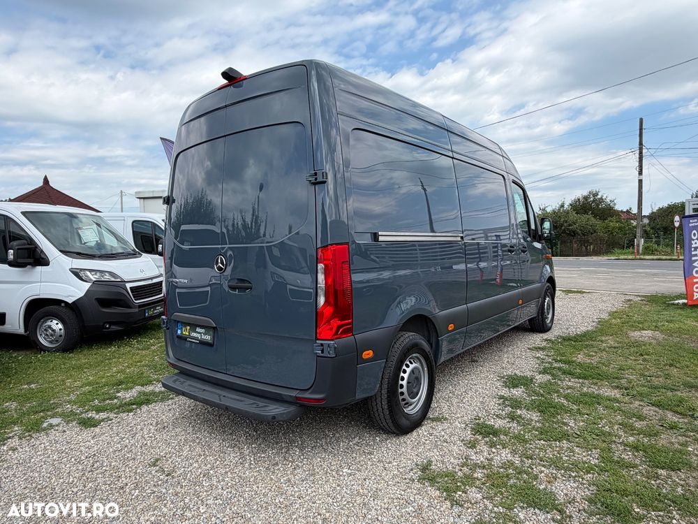 Mercedes-Benz E-Sprinter - 8