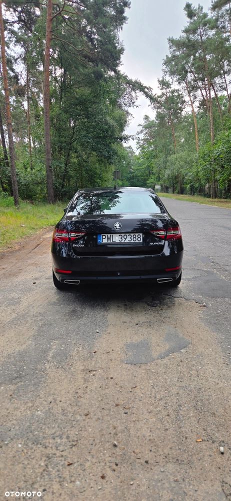 Skoda Superb 2.0 TDI Ambition DSG - 4