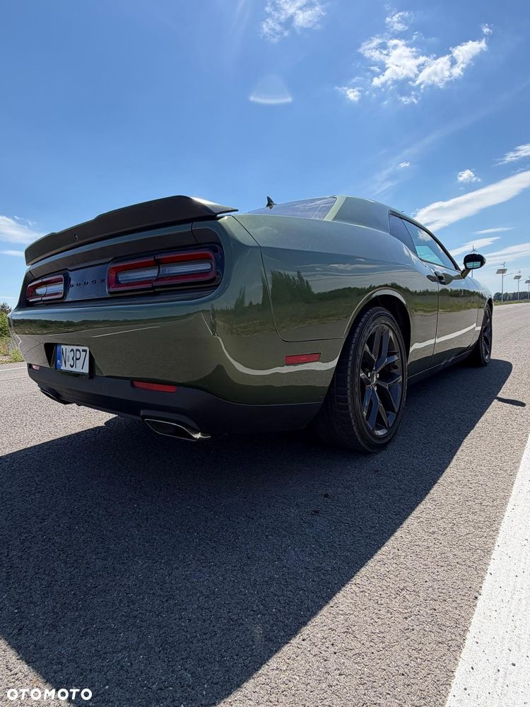 Dodge Challenger 5.7 R/T - 13