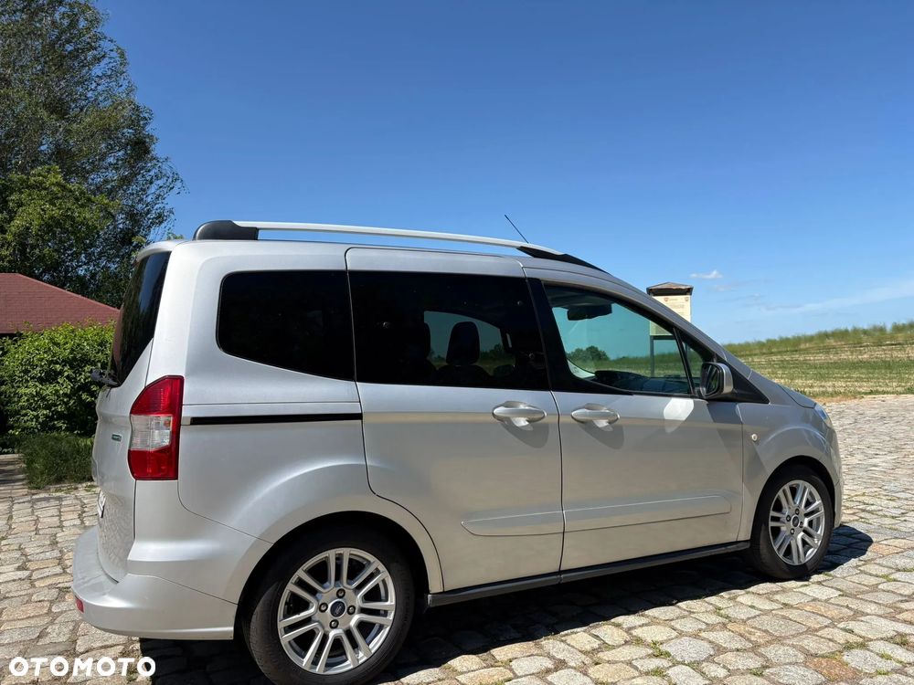 Ford Tourneo Courier 1.0 EcoBoost Trend - 4