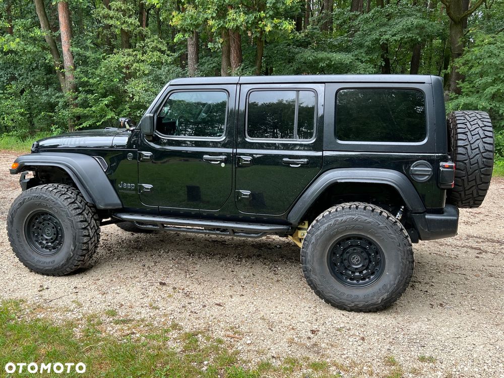 Jeep Wrangler - 4