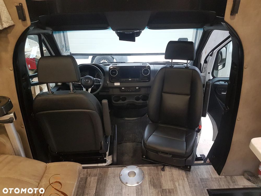 Mercedes-Benz Sprinter - 29