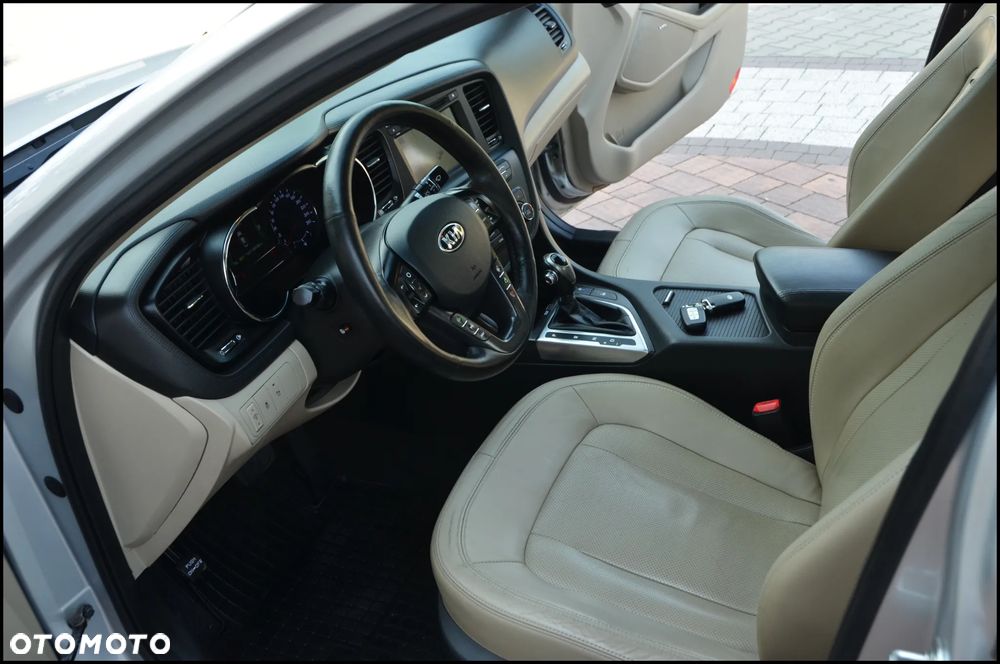 Kia Optima - 34
