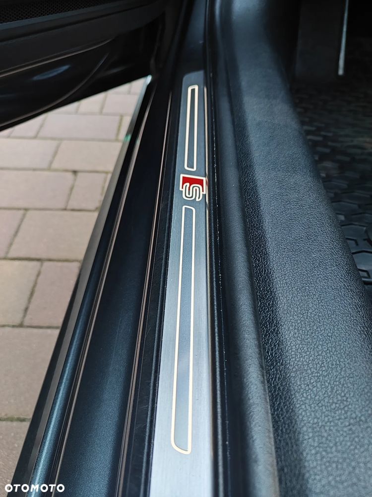 Audi A4 Avant 2.0 TDI ultra S tronic design - 13
