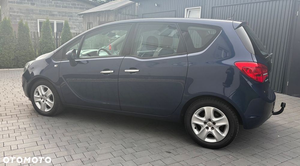 Opel Meriva - 11