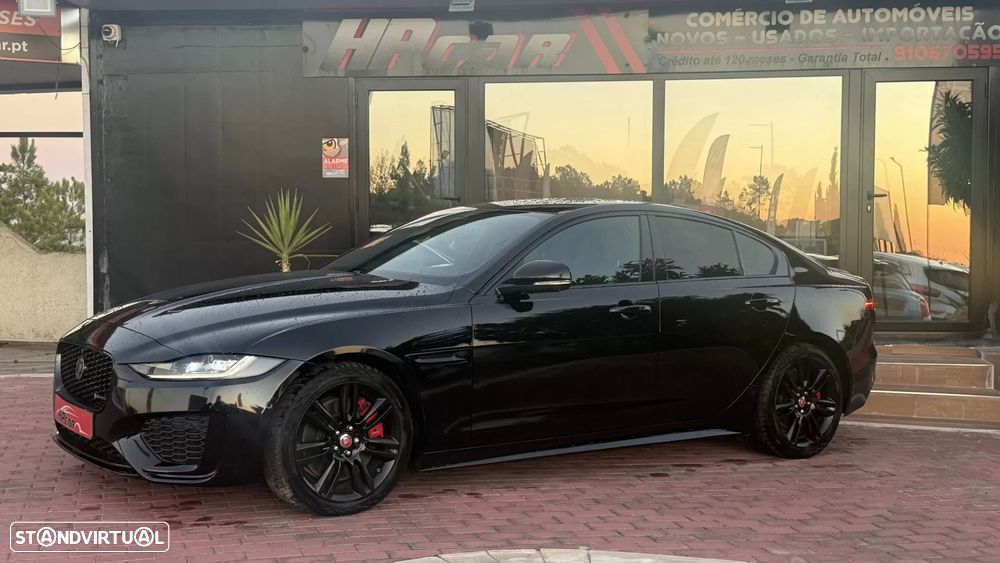 Jaguar XE 2.0 D200 R-Dynamic S - 16