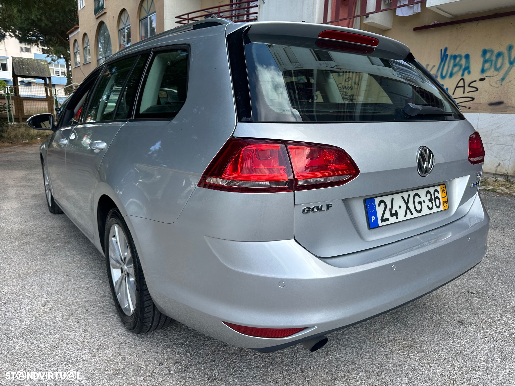 VW Golf Variant 1.6 TDi BlueMotion Confortline - 4