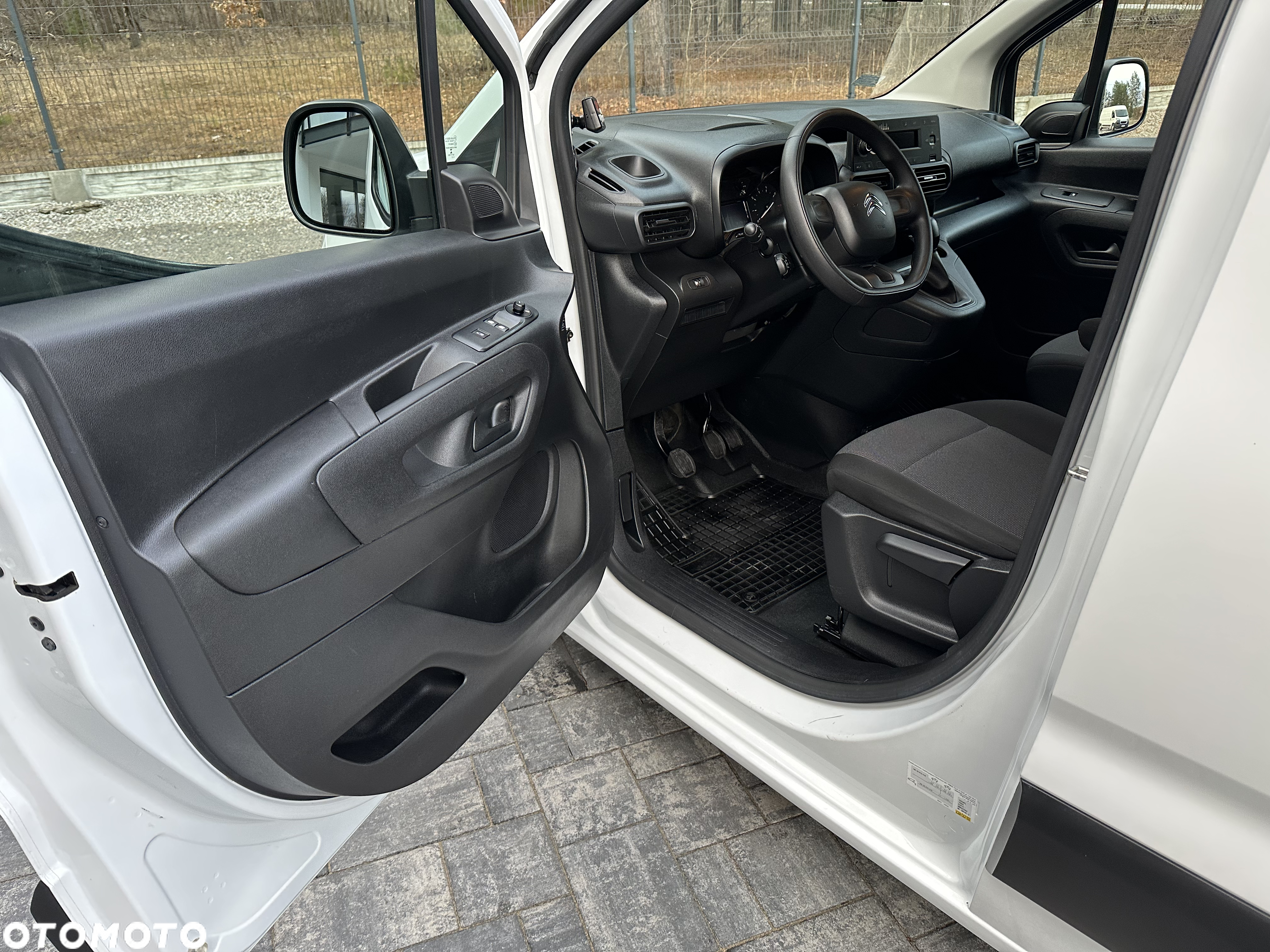 Citroën Berlingo Chłodnia/ Mroźnia Carrier Neos 100 / Salon PL / Bogate wyposażenie / Serwisowany / FV23% - 22