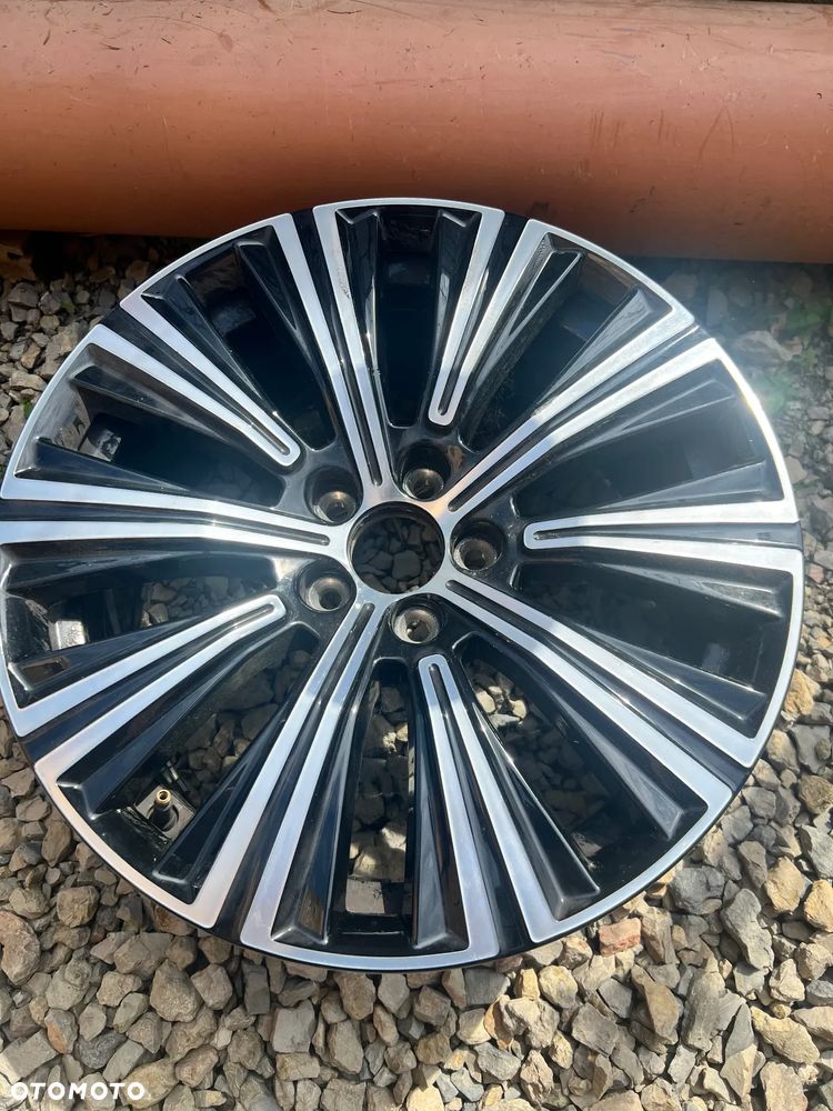 Felga Volvo 8x18et42 321246630 - 1