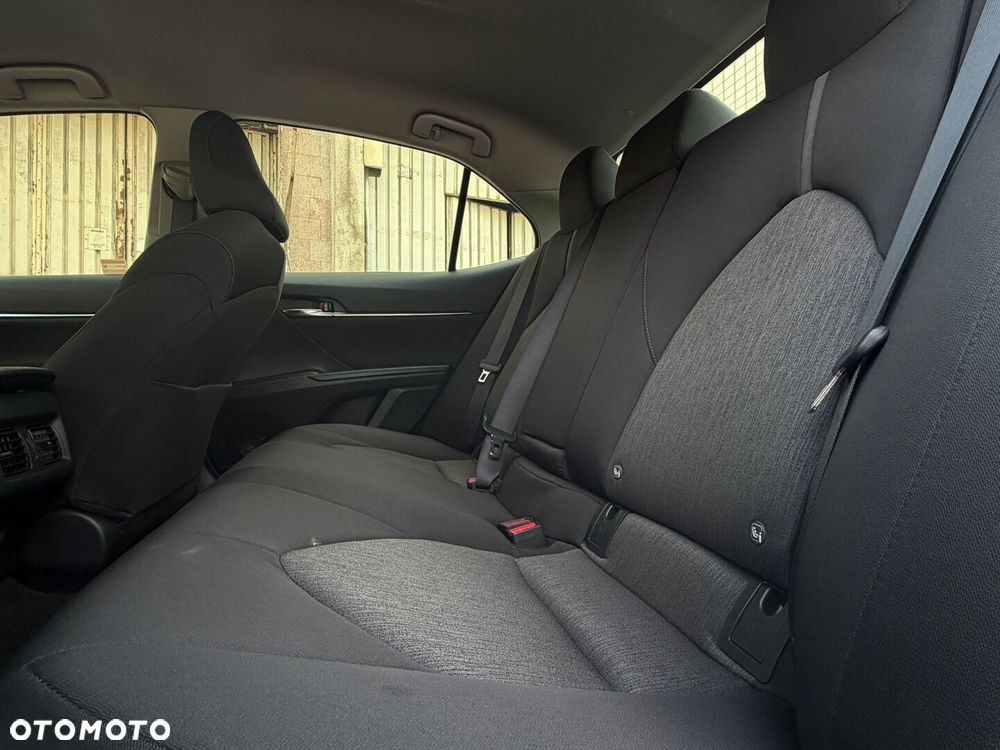 Toyota Camry 2.5 Hybrid Comfort CVT - 19