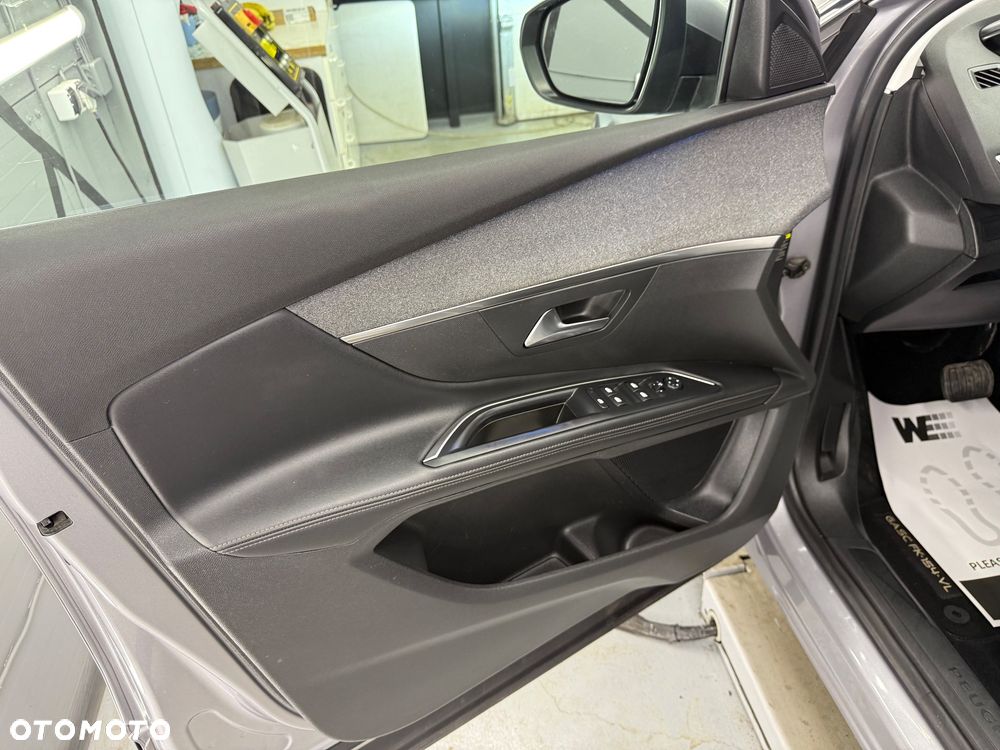 Peugeot 5008 BlueHDI 130 EAT8 Allure Business-Paket - 24
