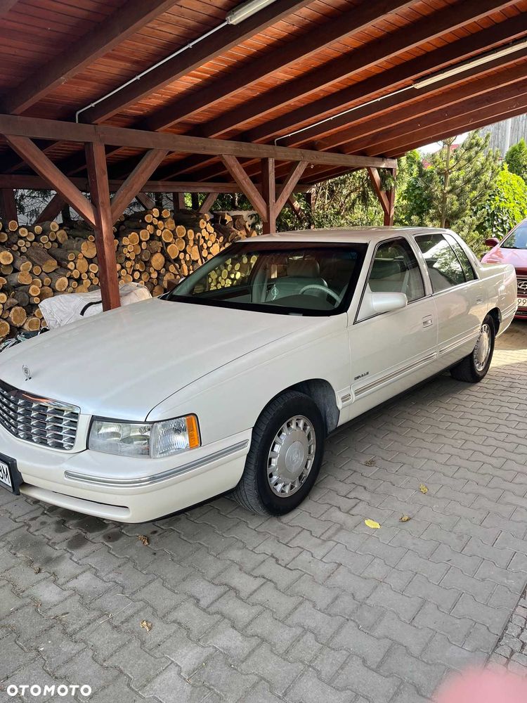Cadillac Deville - 2