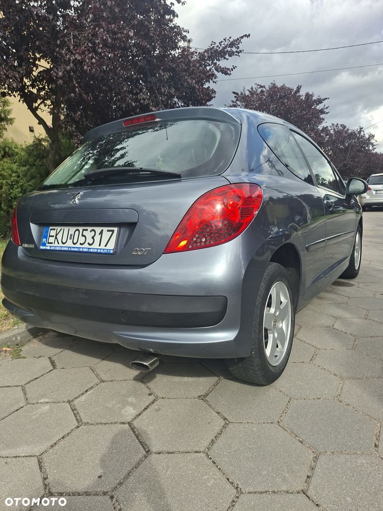Peugeot 207 - 3