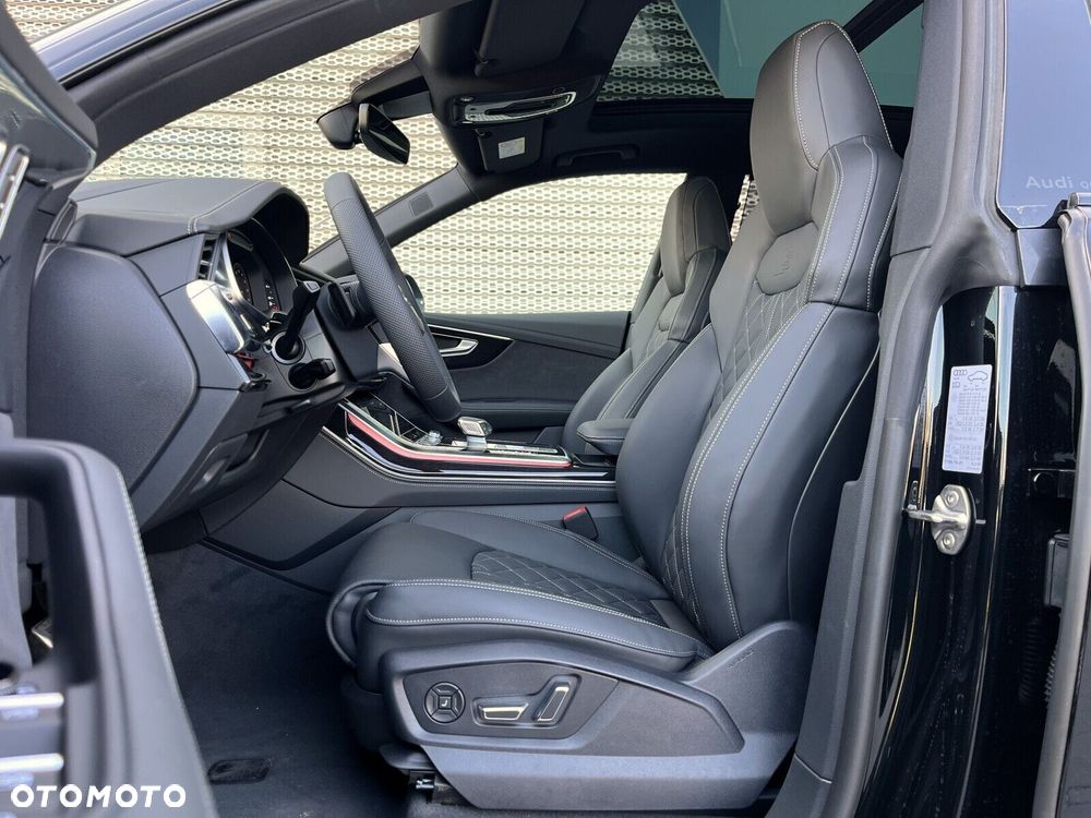 Audi Q8 - 17