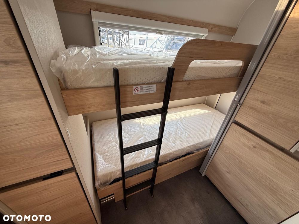 Dethleffs Camper 560 FMK - 18