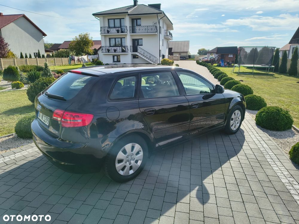 Audi A3 Sportback - 7