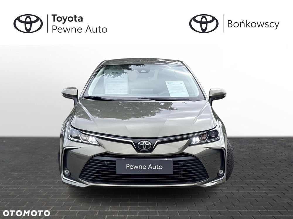Toyota Corolla - 12