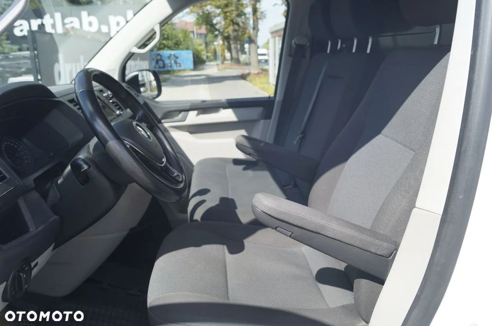 Volkswagen Transporter - 13