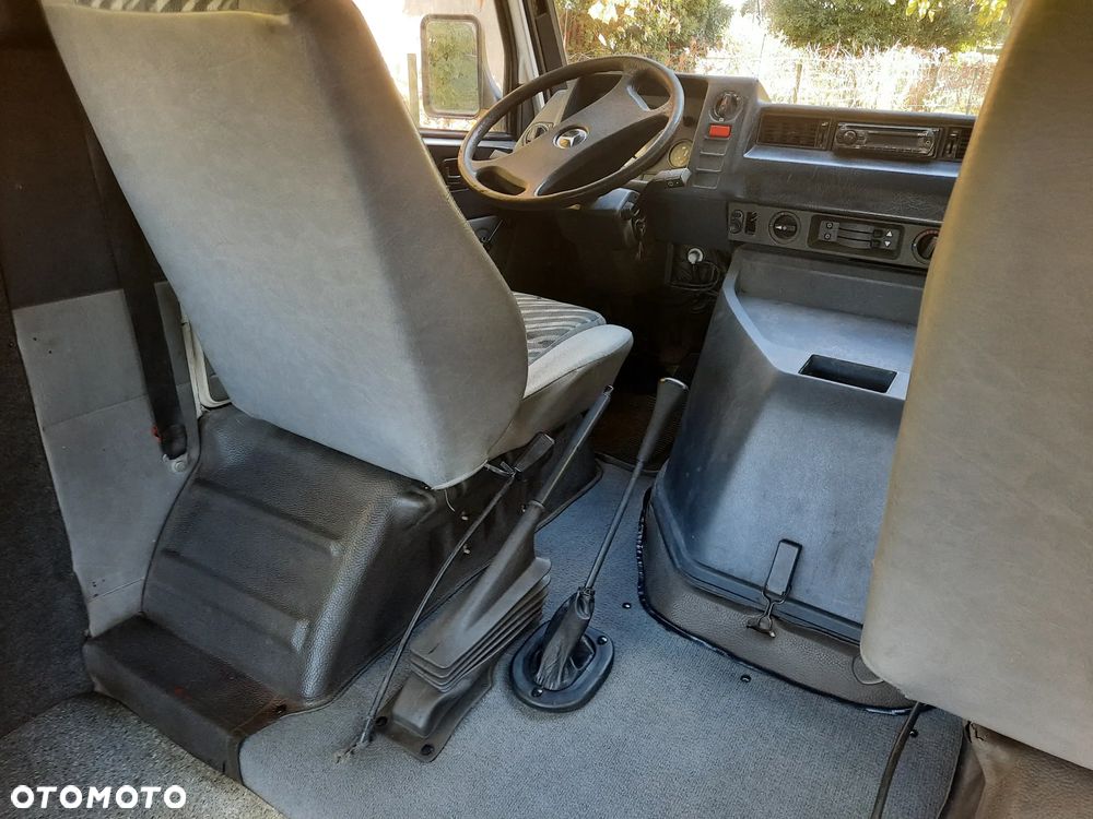 Mercedes-Benz Mb 100 1995 photo 3