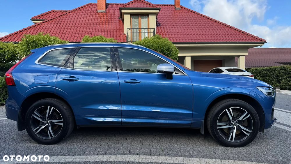 Volvo XC 60 T5 AWD R-Design - 4