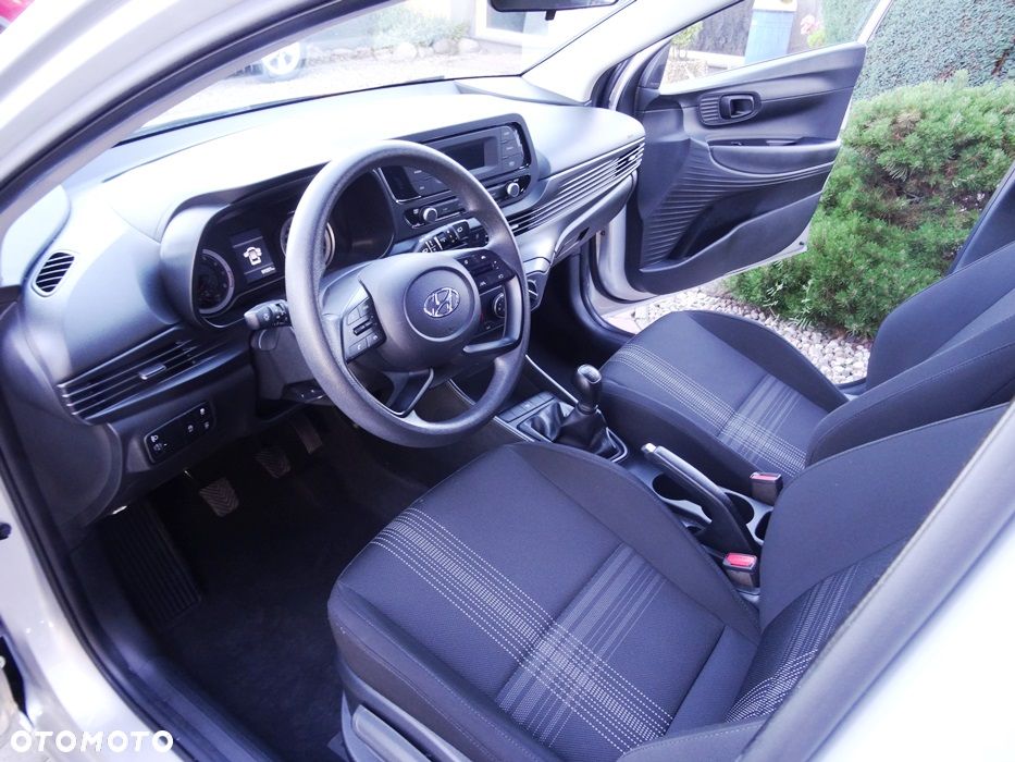 Hyundai i20 1.2 Pure - 18
