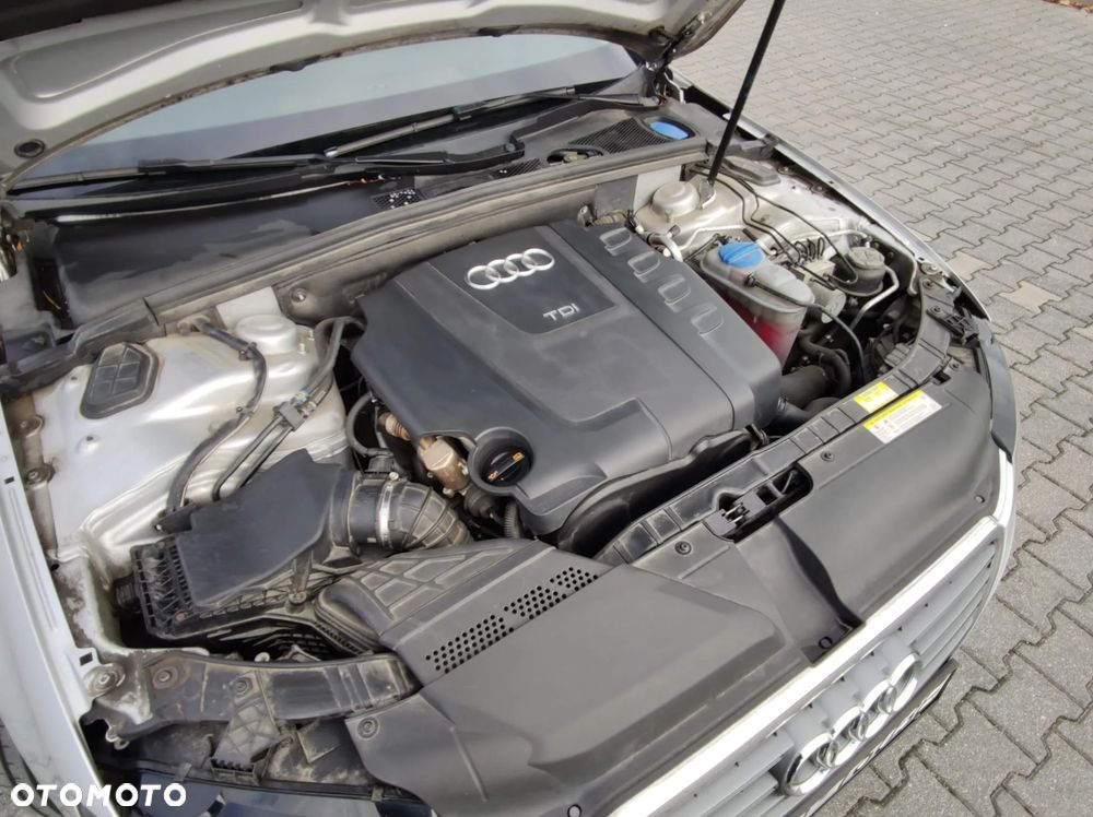 Audi A4 Avant 2.0 TDI - 16