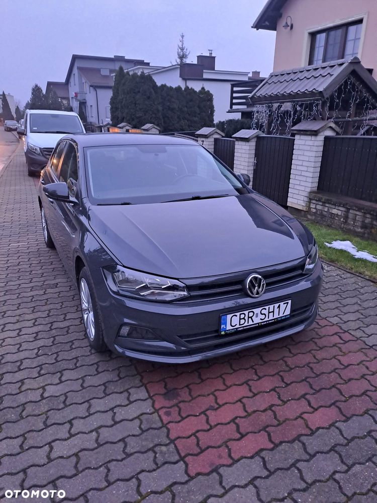 Volkswagen Polo - 1