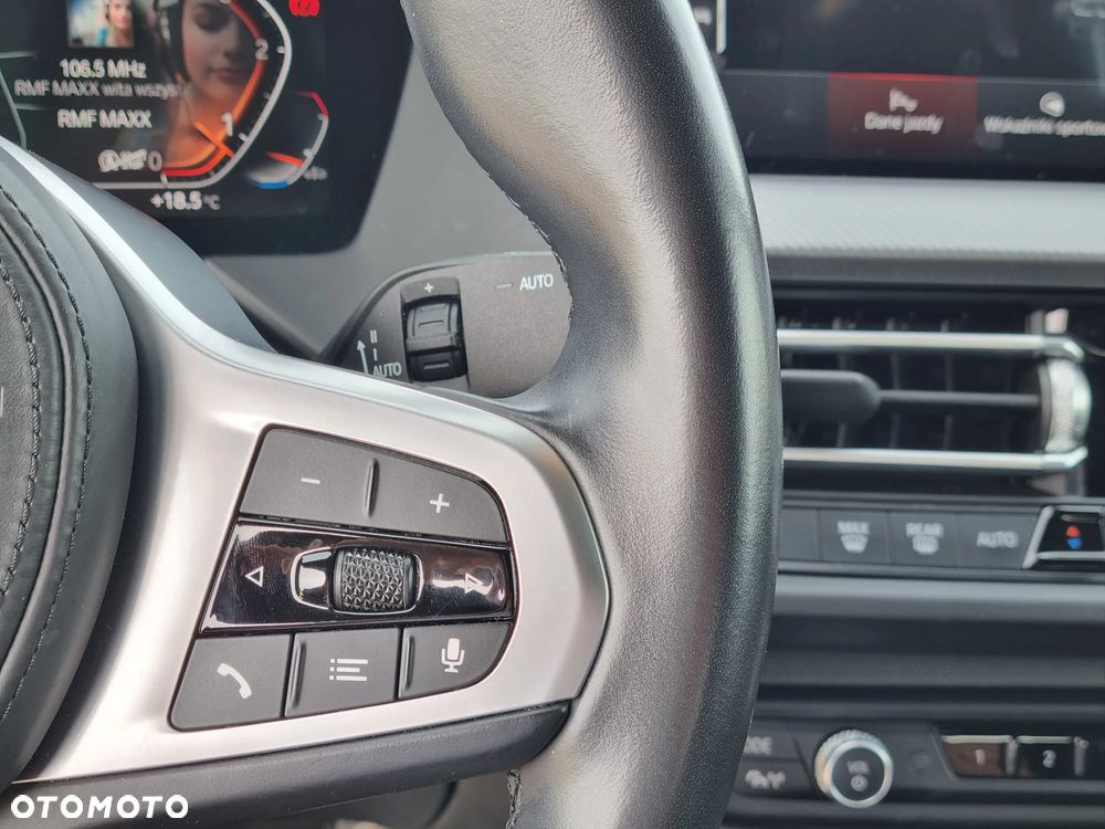 BMW Seria 2 220d xDrive - 27