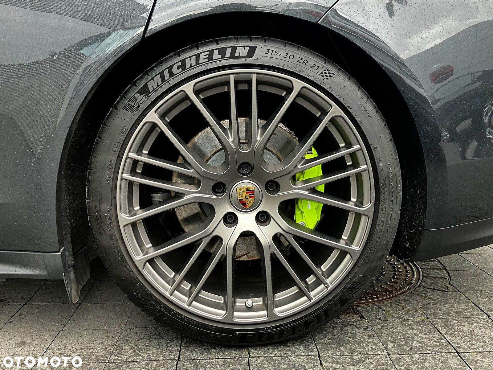 Porsche Panamera - 16