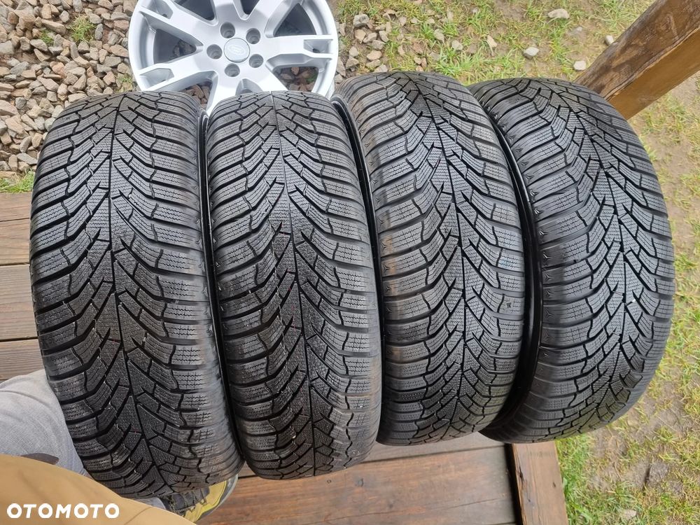 Opony Kumho WinterCraft WP52+ 235/60R18 107V 2025r,4X8mm jak nowe - 1