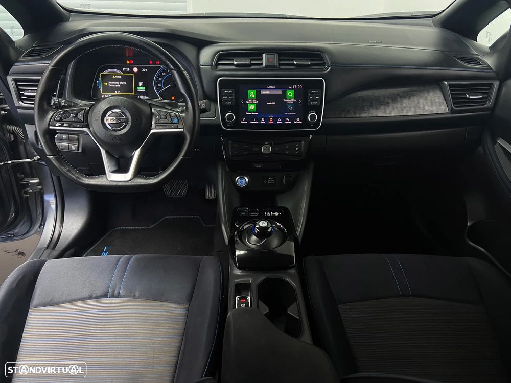 Nissan Leaf N-Connecta - 11