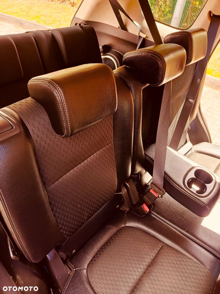 Mitsubishi Outlander 2.2 DID Intense + 4WD - 27