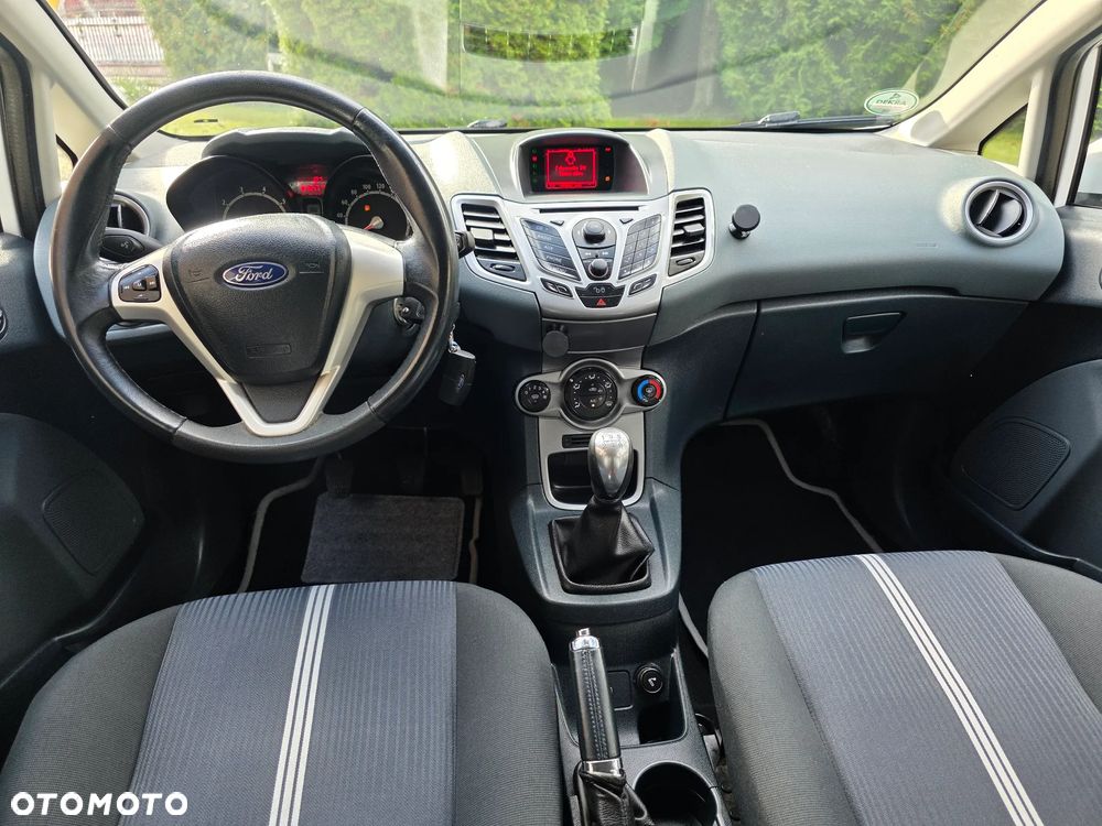 Ford Fiesta 1.25 Titanium - 11