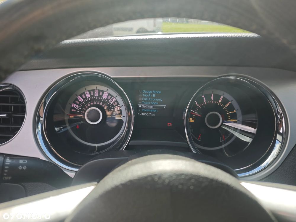 Ford Mustang 3.7 V6 Premium - 14