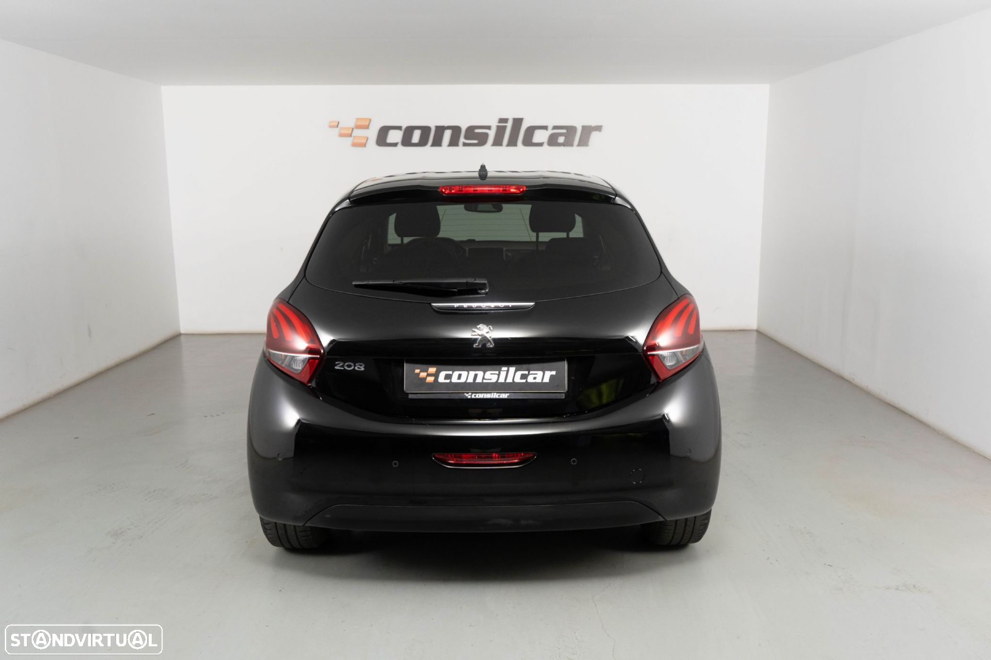 Peugeot 208 1.2 PureTech Allure EAT6 - 5