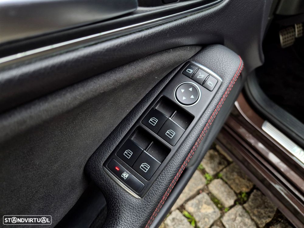 Mercedes-Benz CLA 200 d Shooting Brake AMG Line Aut. - 29