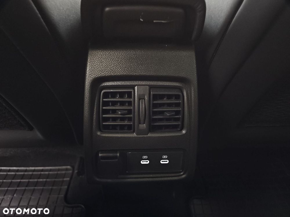 Renault Captur 1.0 TCe Techno - 27