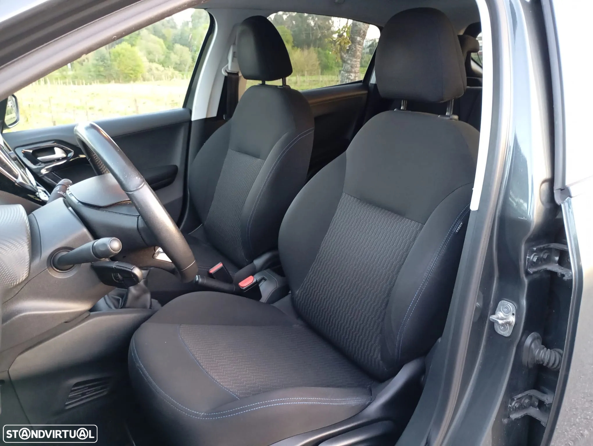 Peugeot 208 1.2 PureTech Style - 16