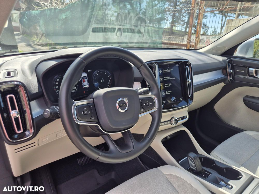 Volvo XC 40 - 1
