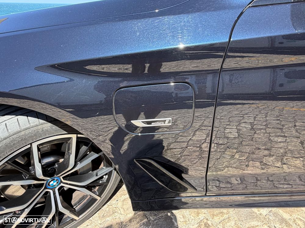 BMW 530 e Pack Desportivo M - 5