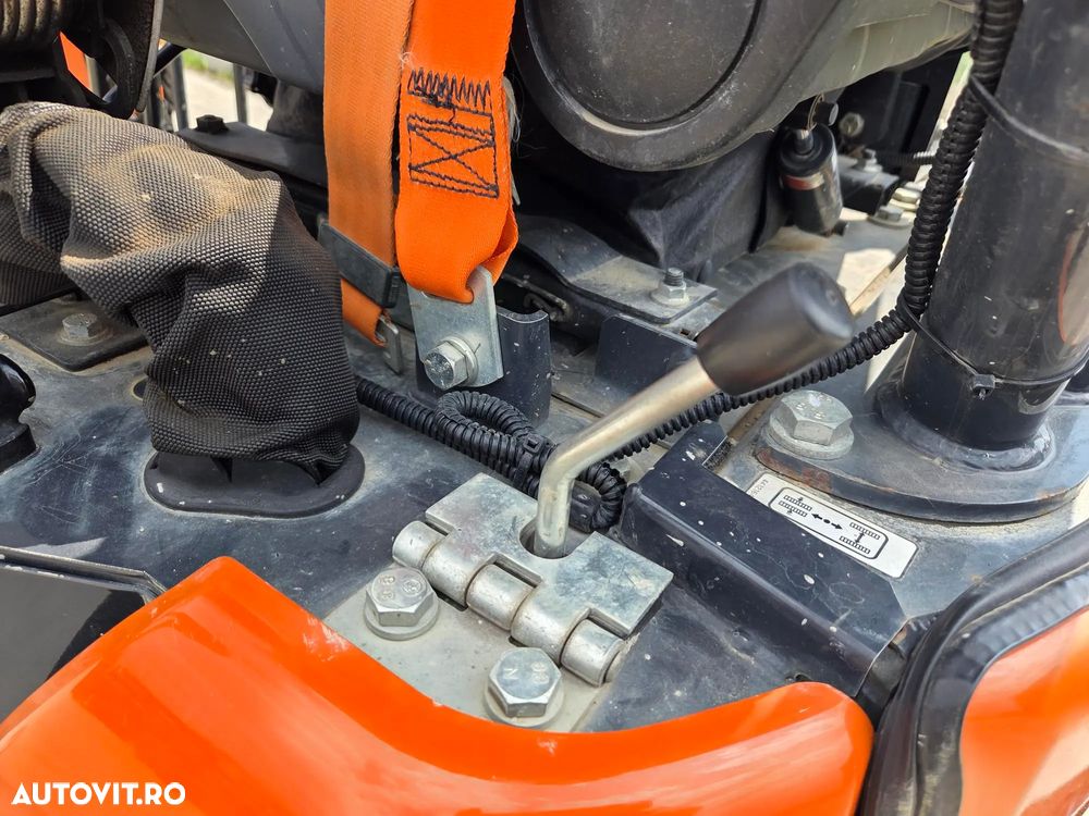 Hitachi ZX19U-6, 2tone, 2024, 539h, rotire in gabarit, Adanc sapare 2,5m, CUPLA RAPIDA+3 CUPE, Senile cauciuc 80% ok extensibile, latime 0,8m, inst picon, LAMA, produs in JAPONIA, sistem antifurt, posibilitate leasing 4ani-CA NOU-PROMOTIE 18.900 EUR+Tva - 22