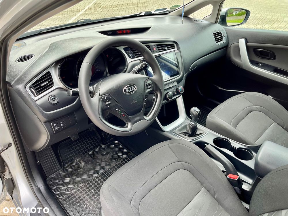 Kia Ceed Cee'd 1.6 CRDi L - 9