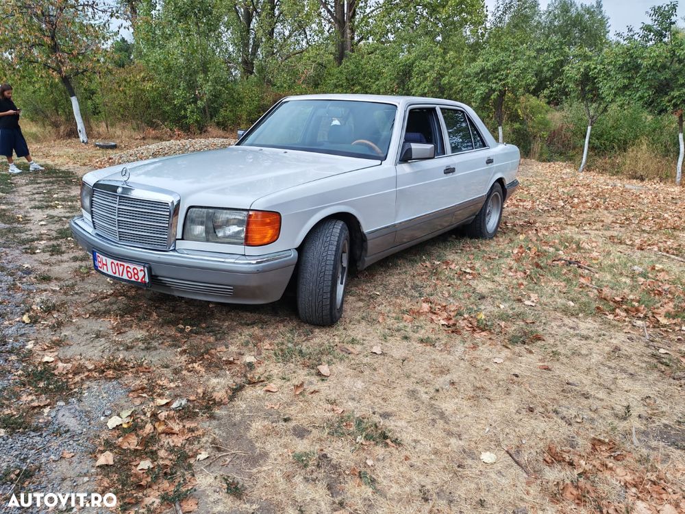 Mercedes-Benz W126 - 1